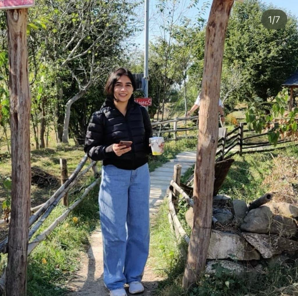 Profile image of Girl M. Choudhary